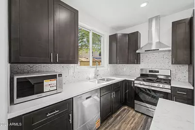18293 W Elm Street, Surprise, AZ 85388 - Photo 11