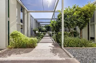 4401 N 40th St, Phoenix, AZ 85018 - Photo 25