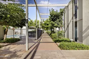 4401 N 40th St, Phoenix, AZ 85018 - Photo 25