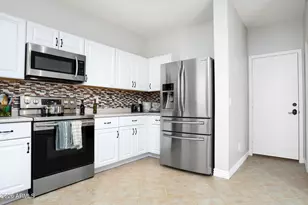 12217 W Daley Ln, Sun City, AZ 85373 - Photo 5