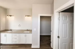 33112 W Dobbins Rd, Tonopah, AZ 85354 - Photo 17