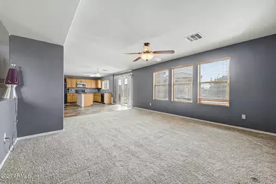 4804 S 25th Drive, Phoenix, AZ 85041 - Photo 11