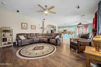 4109 E Peach Tree Drive, Chandler, AZ 85249 - Photo 9