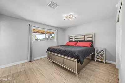 3639 W Lawrence Lane, Phoenix, AZ 85051 - Photo 15