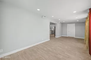 3639 W Lawrence Ln, Phoenix, AZ 85051 - Photo 13