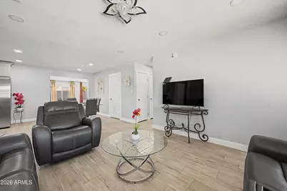 3639 W Lawrence Lane, Phoenix, AZ 85051 - Photo 7