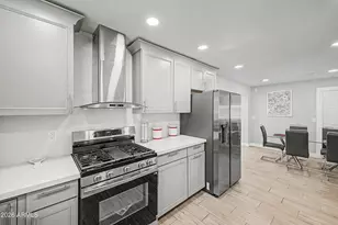 3639 W Lawrence Ln, Phoenix, AZ 85051 - Photo 9