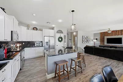 7238 N 88th Lane, Glendale, AZ 85305 - Photo 15