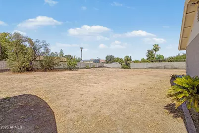 3054 W Tierra Buena Lane, Phoenix, AZ 85053 - Photo 37