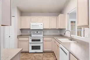 9148 W Canyon Dr, Peoria, AZ 85382 - Photo 5