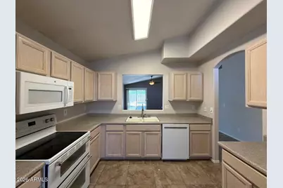 9148 W Canyon Drive, Peoria, AZ 85382 - Photo 5