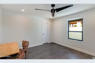 2409 E Solano Drive, Phoenix, AZ 85016 - Photo 15