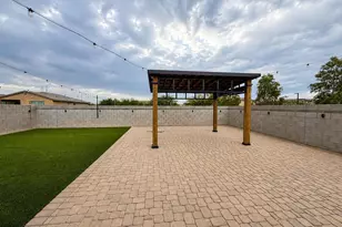 11002 W Marguerite Ave, Tolleson, AZ 85353 - Photo 13