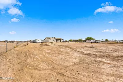 33201 W Siesta Way, Tonopah, AZ 85354 - Photo 31