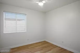 2901 W Irma Ln, Phoenix, AZ 85027 - Photo 9