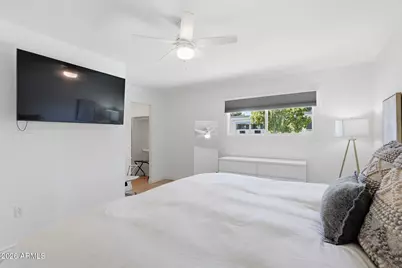 233 E Ellis Drive, Tempe, AZ 85282 - Photo 27