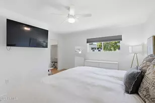 233 E Ellis Dr, Tempe, AZ 85282 - Photo 27