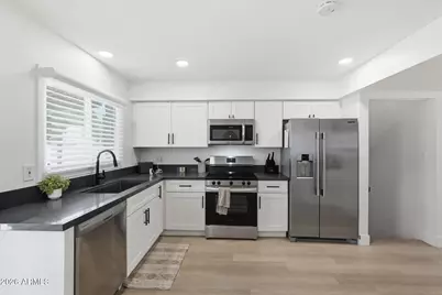 233 E Ellis Drive, Tempe, AZ 85282 - Photo 13