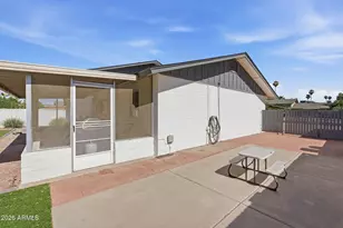 233 E Ellis Dr, Tempe, AZ 85282 - Photo 35