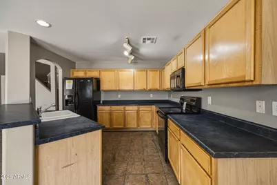 1649 W Harding Avenue, Coolidge, AZ 85128 - Photo 9