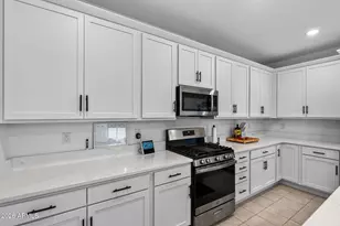 19580 W Edgemont Ave, Buckeye, AZ 85396 - Photo 11