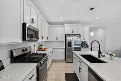 19580 W Edgemont Avenue, Buckeye, AZ 85396 - Photo 9