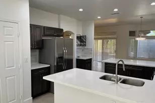 22029 N Golf Club Dr, Sun City West, AZ 85375 - Photo 11