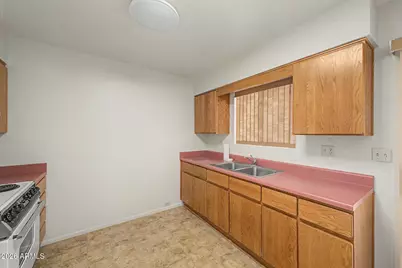 9691 N 111th Avenue, Sun City, AZ 85351 - Photo 9