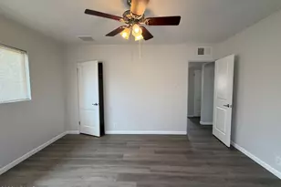 2221 E Osborn Rd, Phoenix, AZ 85016 - Photo 13