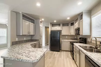 6960 W Peoria Avenue #17, Peoria, AZ 85345 - Photo 11