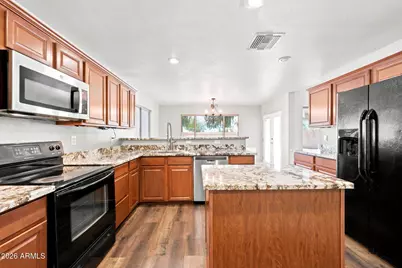 15086 W Heritage Oak Way, Surprise, AZ 85374 - Photo 13