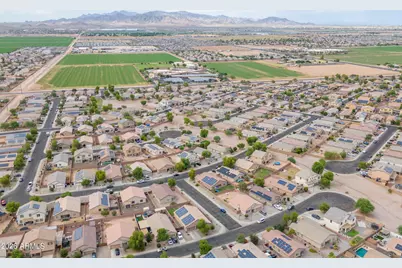 25404 W Fremont Court, Buckeye, AZ 85326 - Photo 5