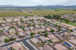 25404 W Fremont Ct, Buckeye, AZ 85326 - Photo 9