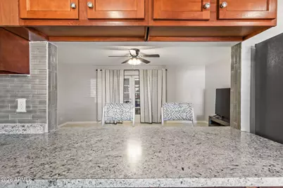 5618 N 35th Drive, Phoenix, AZ 85019 - Photo 13