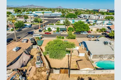 5618 N 35th Drive, Phoenix, AZ 85019 - Photo 37
