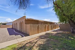 1415 N Pleasant Dr, Chandler, AZ 85225 - Photo 19