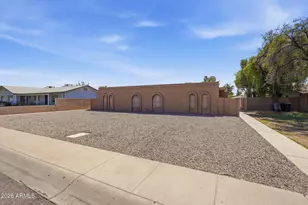 1415 N Pleasant Dr, Chandler, AZ 85225 - Photo 17