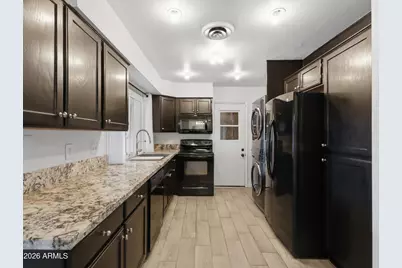 3749 W Dailey Street, Phoenix, AZ 85053 - Photo 9