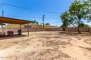 527 E Whitton Ave, Phoenix, AZ 85012 - Photo 25