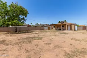 527 E Whitton Ave, Phoenix, AZ 85012 - Photo 27