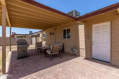 527 E Whitton Avenue, Phoenix, AZ 85012 - Photo 23