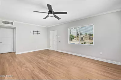 527 E Whitton Avenue, Phoenix, AZ 85012 - Photo 11