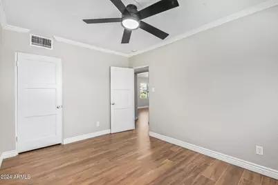 527 E Whitton Avenue, Phoenix, AZ 85012 - Photo 19