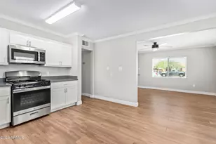 527 E Whitton Ave, Phoenix, AZ 85012 - Photo 13