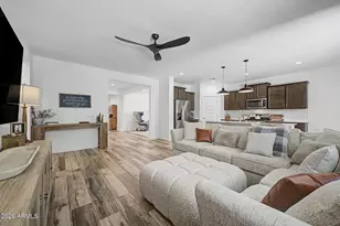 380 W Pelipa Dr, San Tan Valley, AZ 85140 - Photo 5