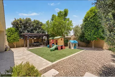 380 W Pelipa Drive, San Tan Valley, AZ 85140 - Photo 25