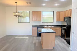 112 W Milada Dr, Phoenix, AZ 85041 - Photo 9