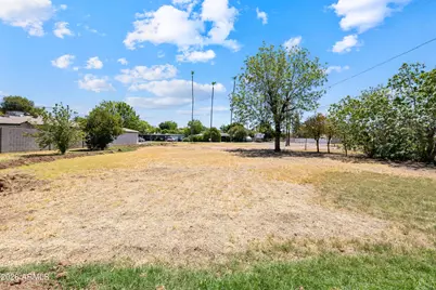 5704 N 11th Avenue #-, Phoenix, AZ 85013 - Photo 11