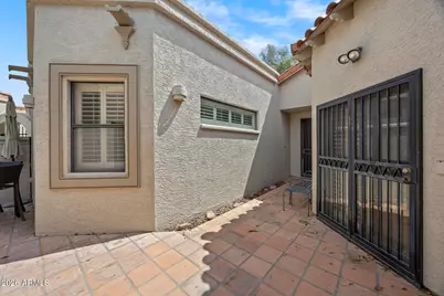 8479 N 84th Place, Scottsdale, AZ 85258 - Photo 11