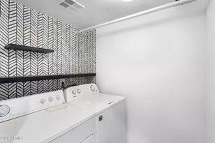 1425 E Desert Cove Ave, Phoenix, AZ 85020 - Photo 25